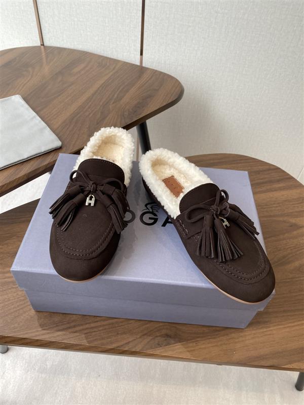 2025126112128585 310